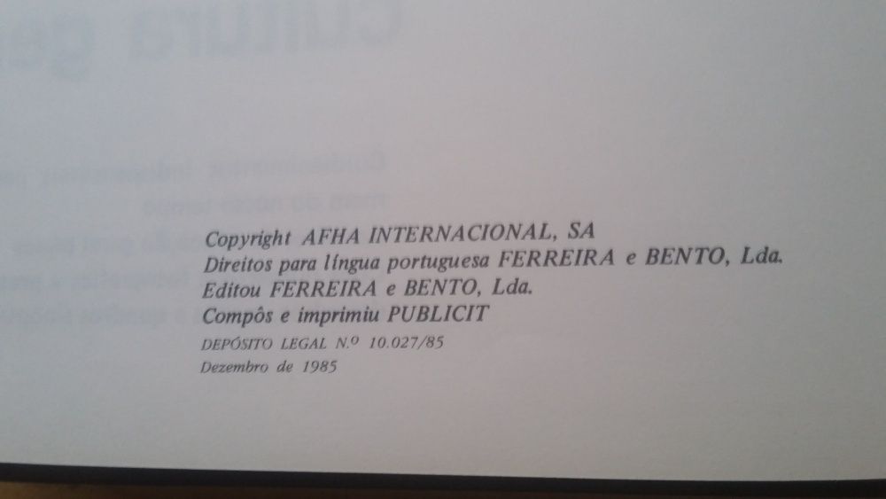 Enciclopédia completa Cultura Geral ( 4 volumes)