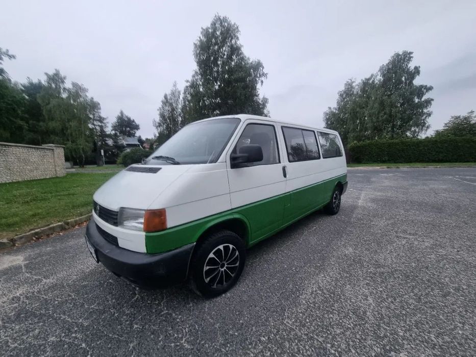 Volkswagen Transporter 9-osobowy Long 2.5TDI Wersja długa 102 Km nawiew tył