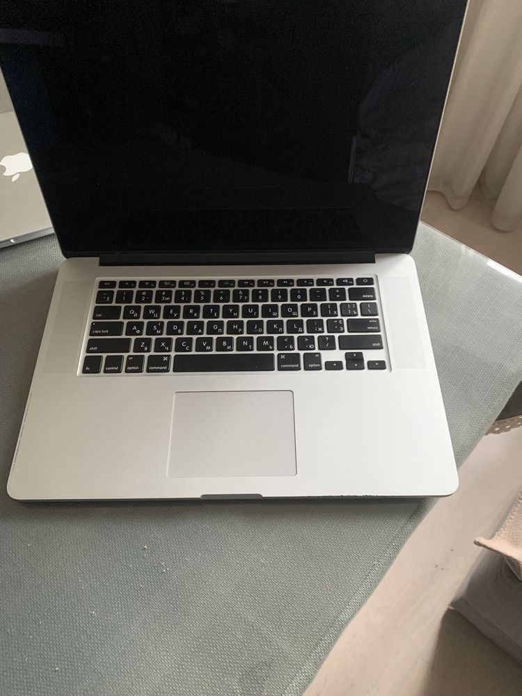 Macbook Pro 2015/ 15/ 16GB/ 500GB