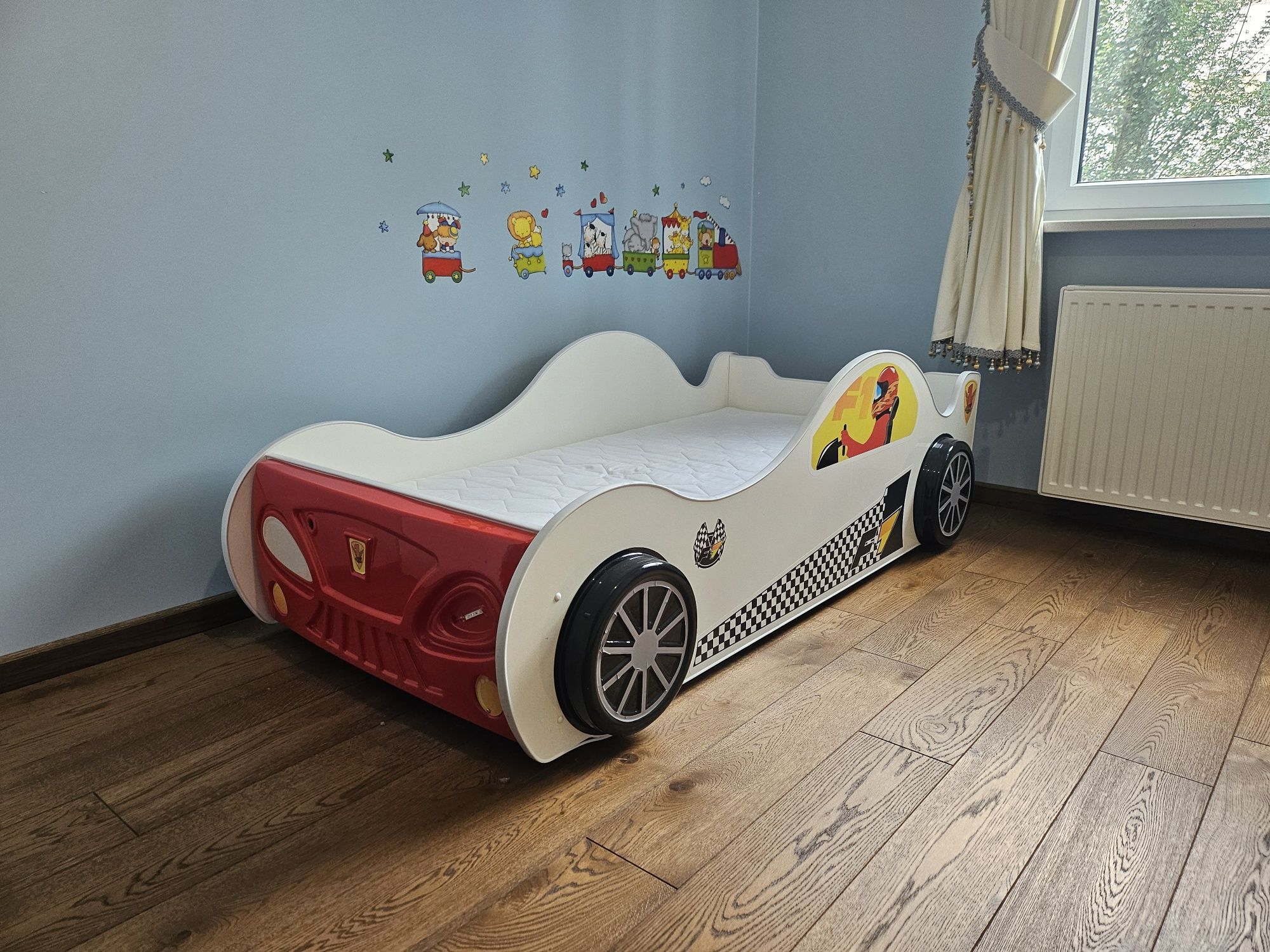 Łóżeczko chłopięce samochód F1