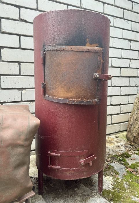 Саморобний металевий котел на дрова