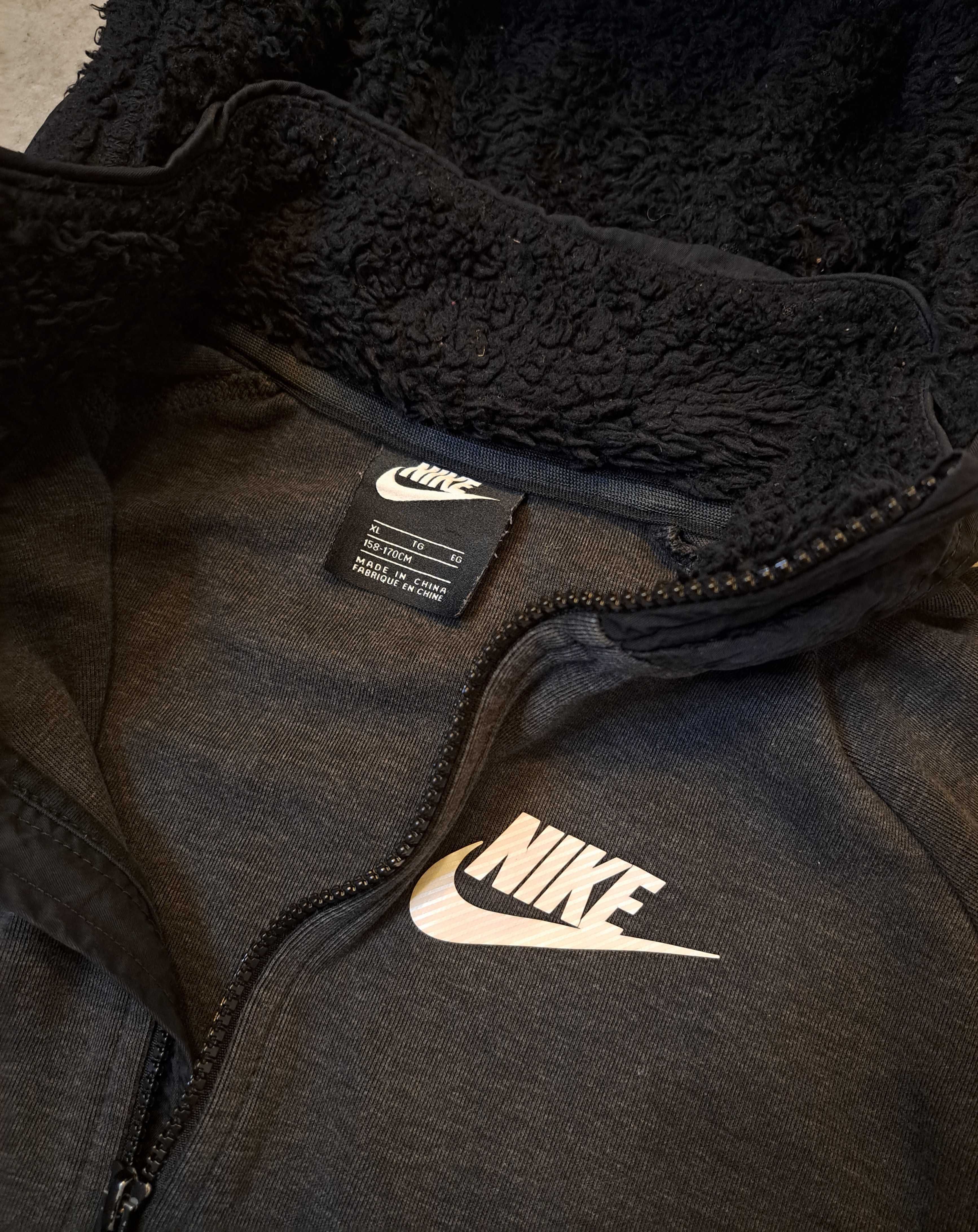 Bluza Rozpinana z Kapturem Nike Małe Logo