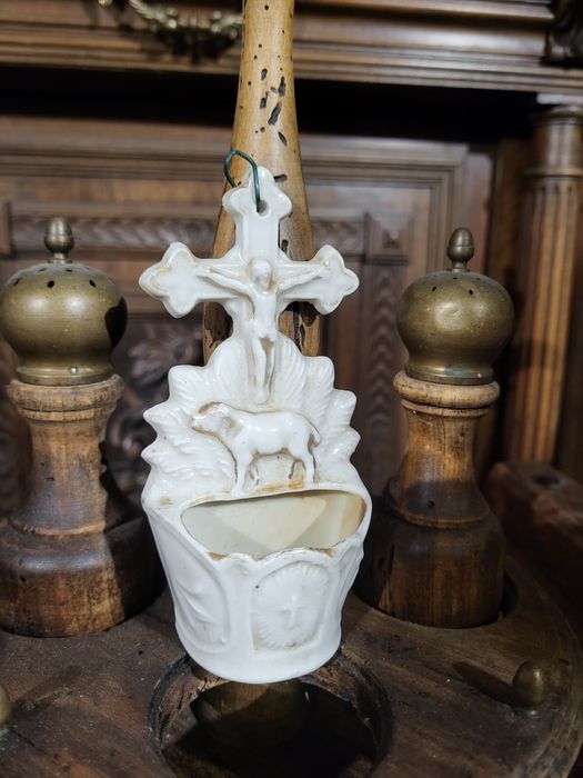 Kropielnica krzyż Baranek Boży