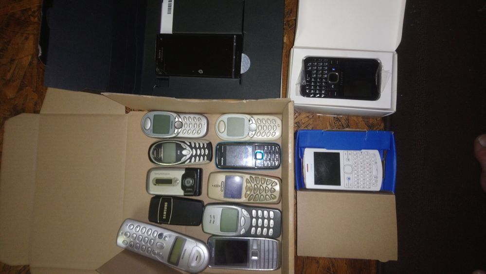 Telefony różnego typu