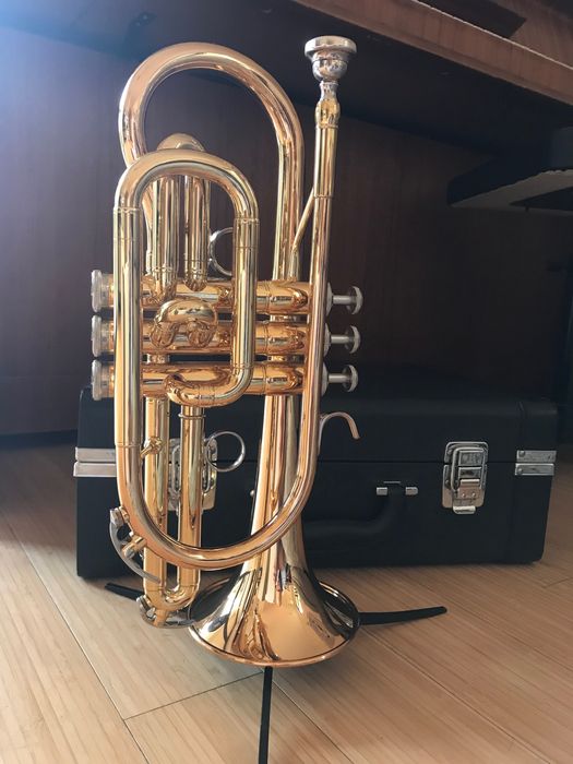 Kornet Yamaha 4330 NOWY, o lekkim zadęciu i pięknym brzmieniu