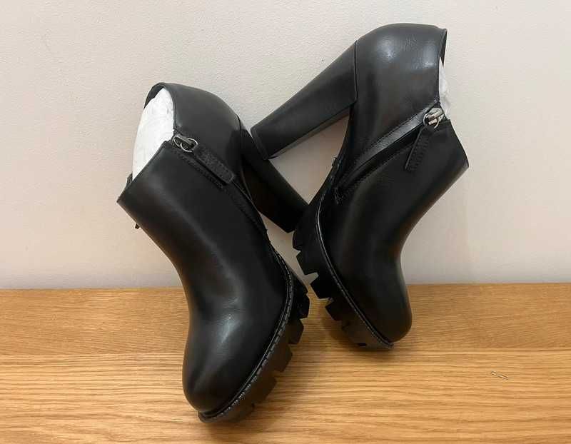 Bibi Lou ankle boots, botki rozmiar 40