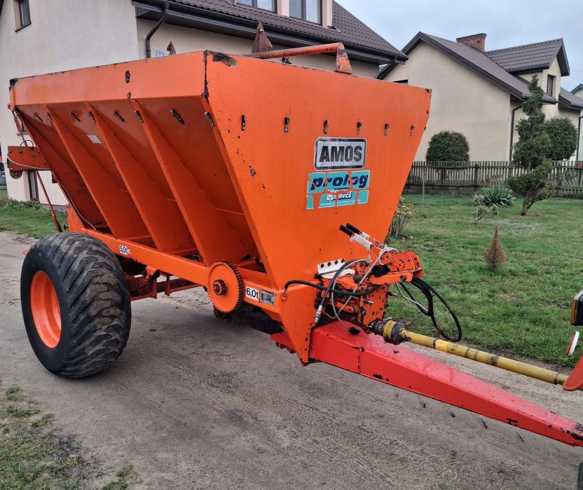 Rozsiewacz do wapna RCW AMOS/PROLOG