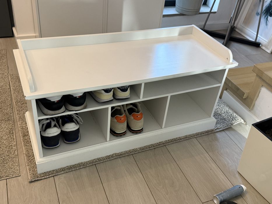 Szafka na buty do przedpokoju