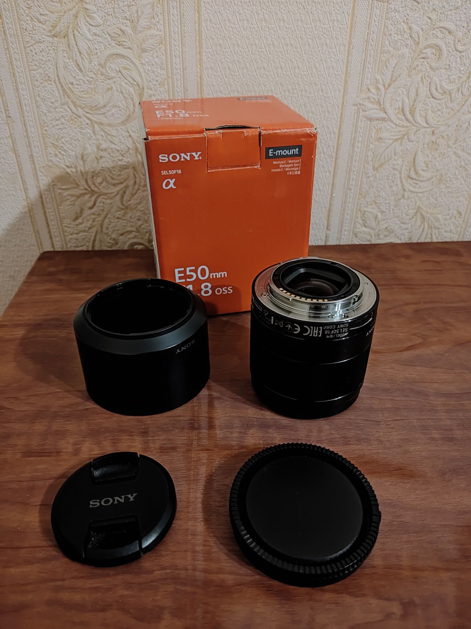 Об'єктив Sony E 50 mm f/1.8 OSS Black