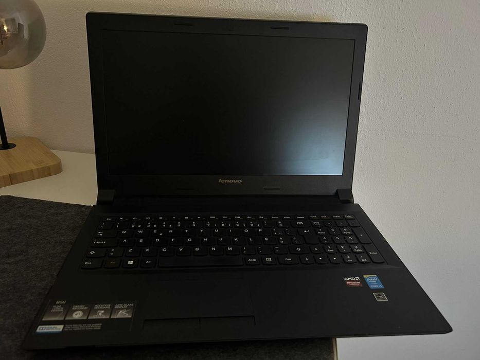 Portátil Lenovo B50