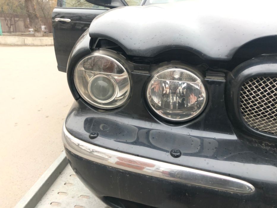 Фара передняя правая Jaguar xj x350 2003-2009