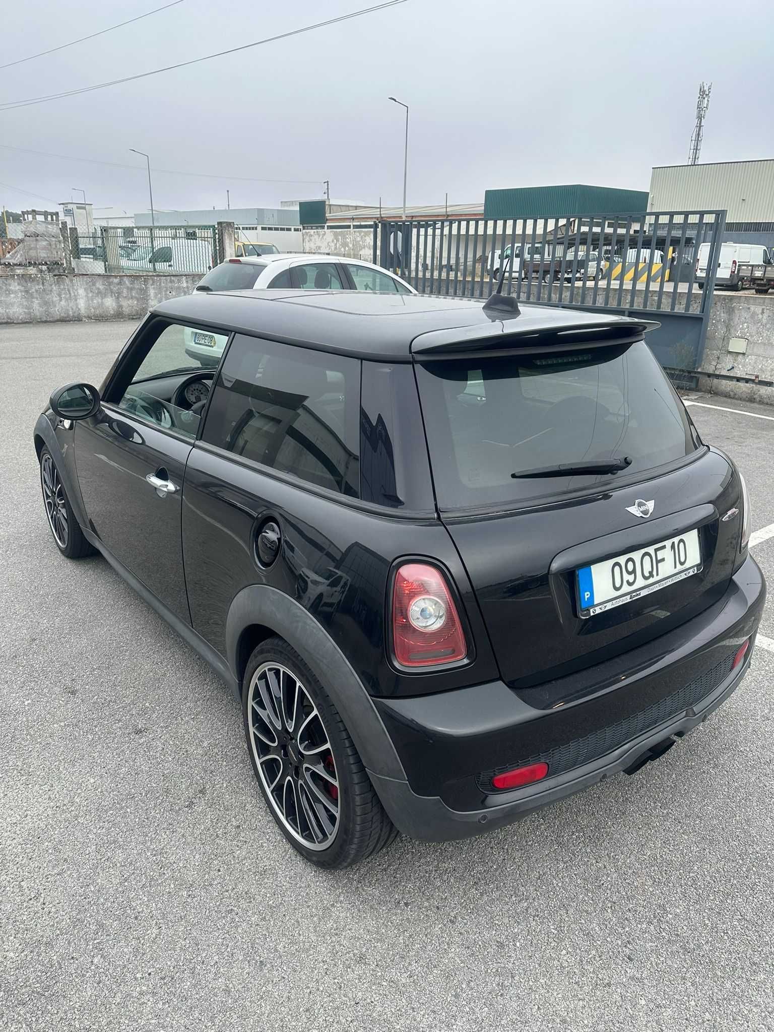 Mini John Cooper Works 3 Portas (R56) 201 cv