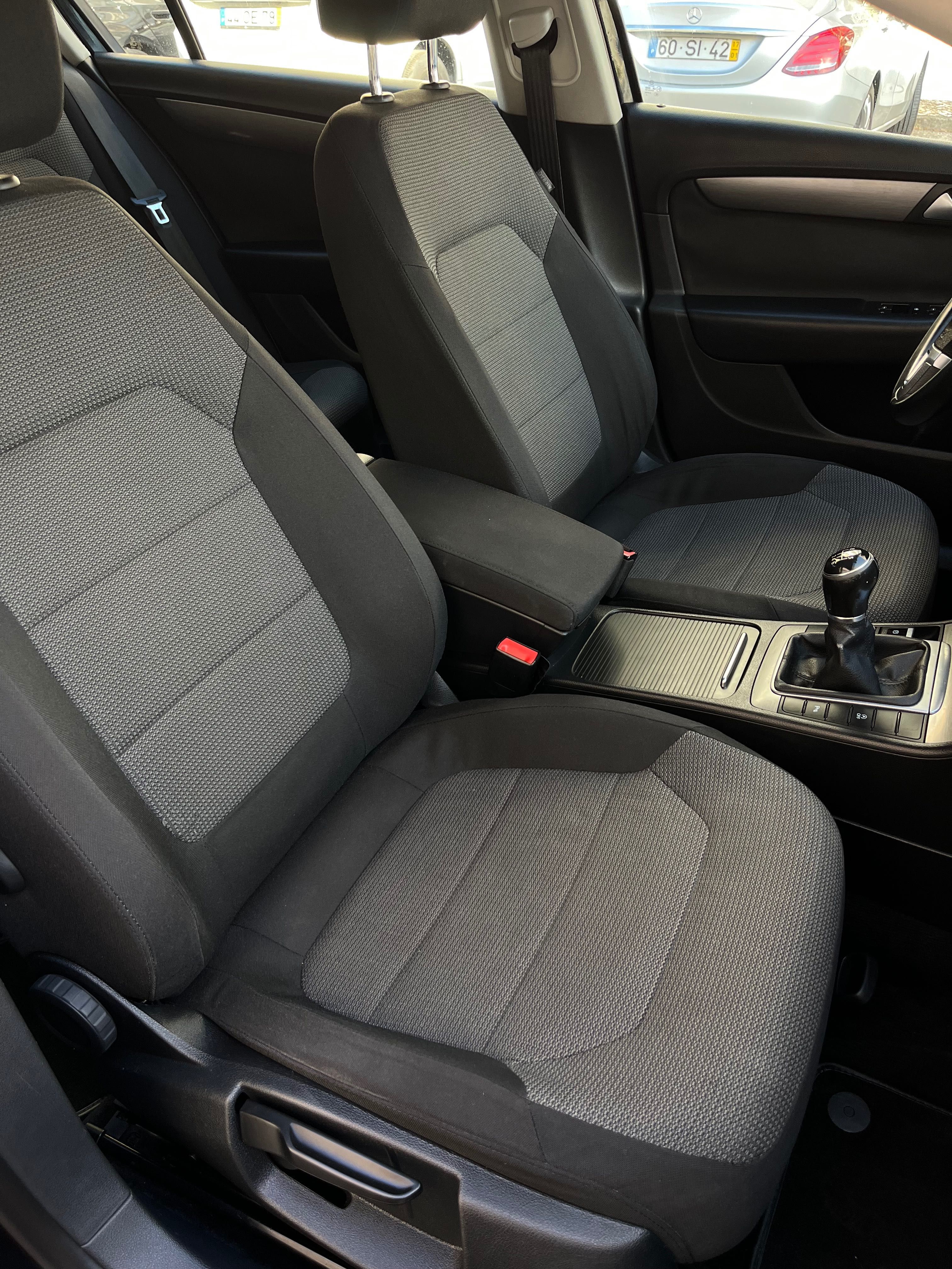 Volkswagen Passat 2011