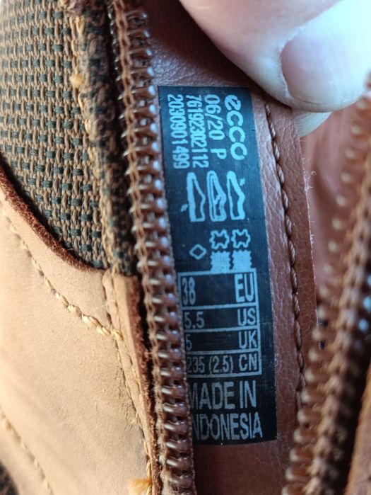 Ботинки ecco 38р. трековые gore Tex