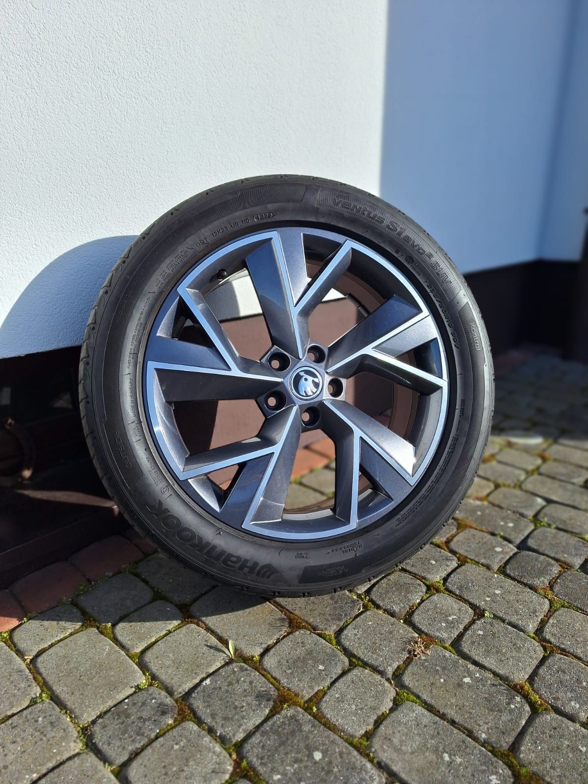 Oryginalne Felgi 19" Skoda,Audi, Vw,Seat,5x112 z oponami235/50/19.Jak