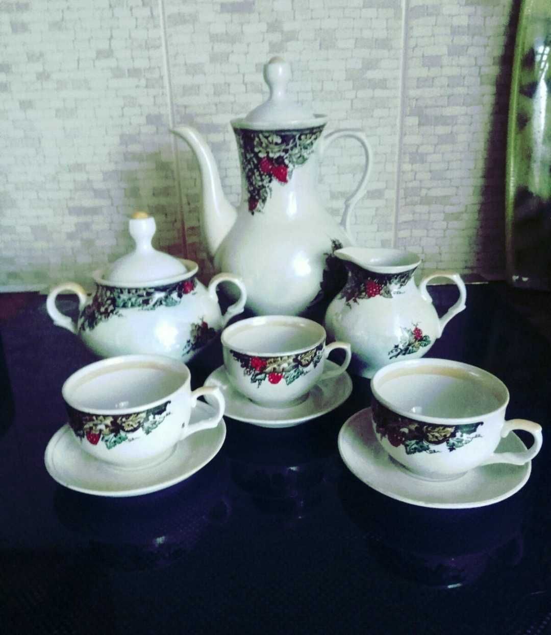Сервиз Малина Полонное фарфор СССР