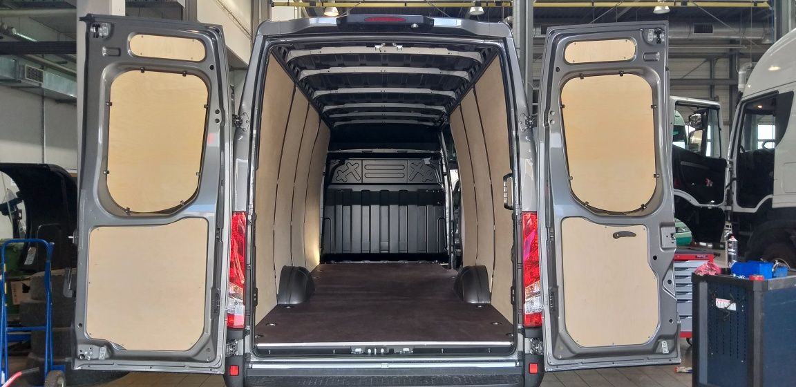 Zabudowa busa IVECO Daily, 12m3, 16m3, 18m3 podłoga, boki, nadkola