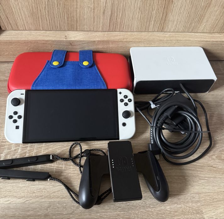 Konsola nintendo switch oled