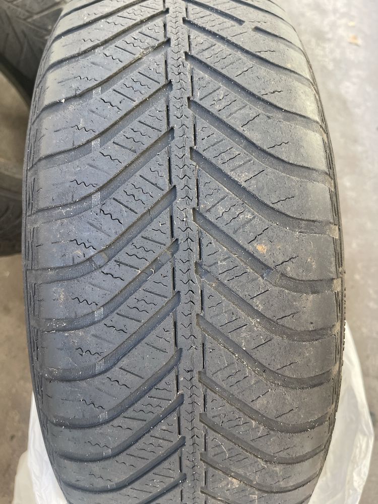 Шини Goodyear Vector 4Seasons 195/65 R15