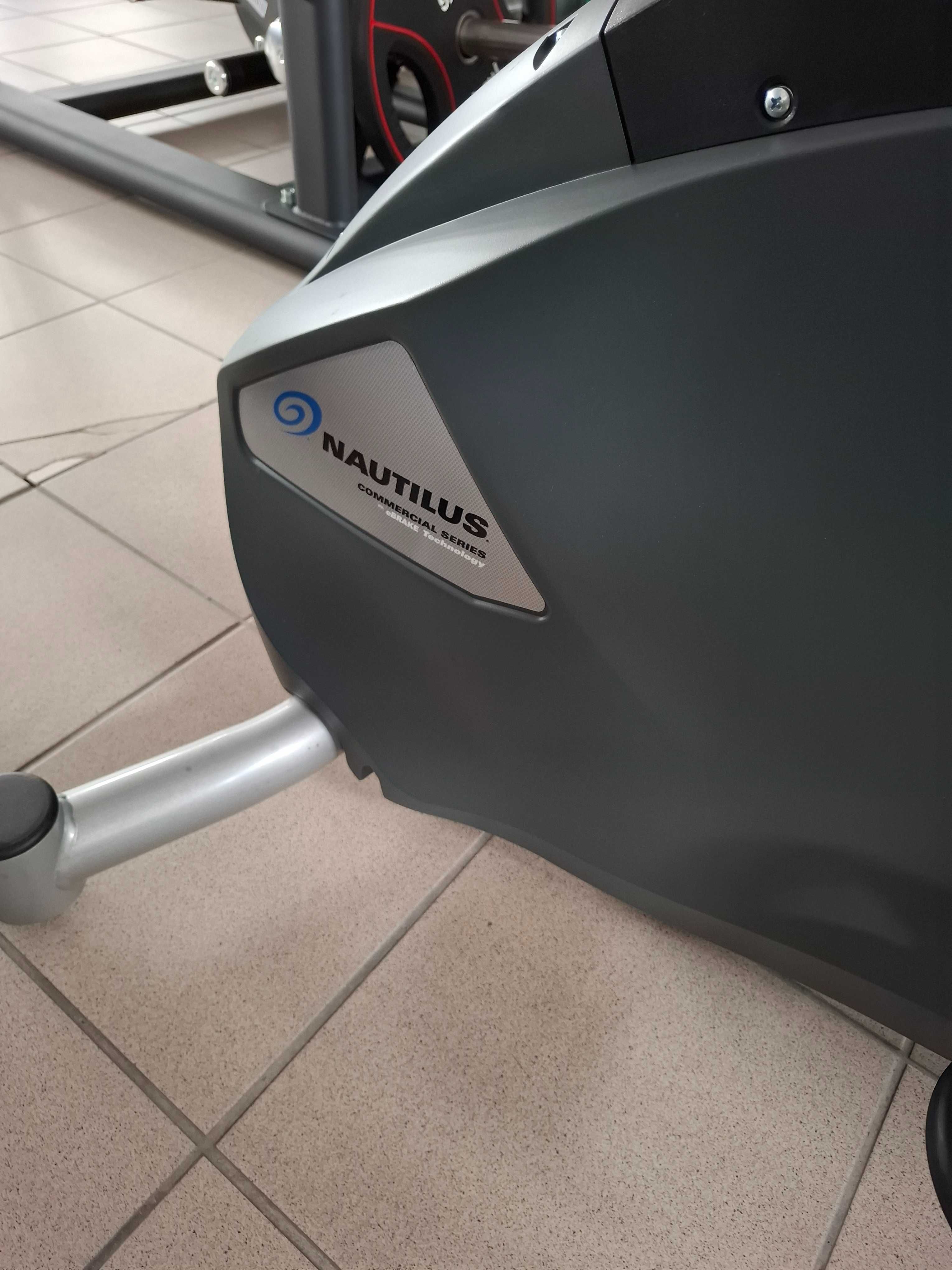 Rower stacjonarny treningowy pionowy Nautilus U916