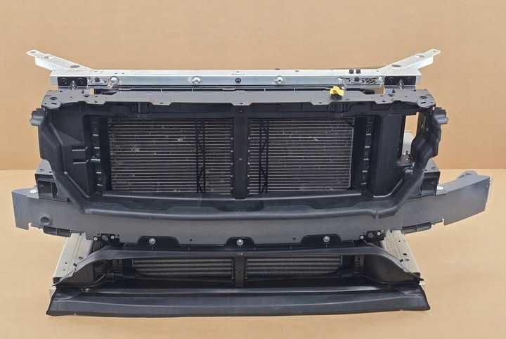 Volvo xc90 II передня панель,телевізор