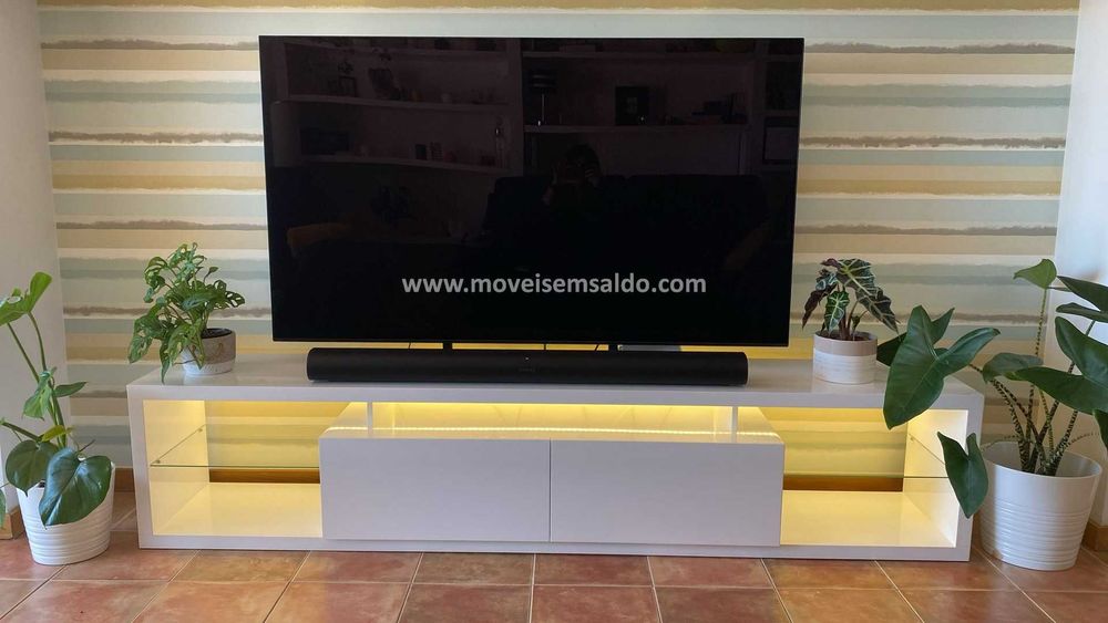 Base de Tv Lacadas ou Madeira - Fabricamos todas medidas e materiais