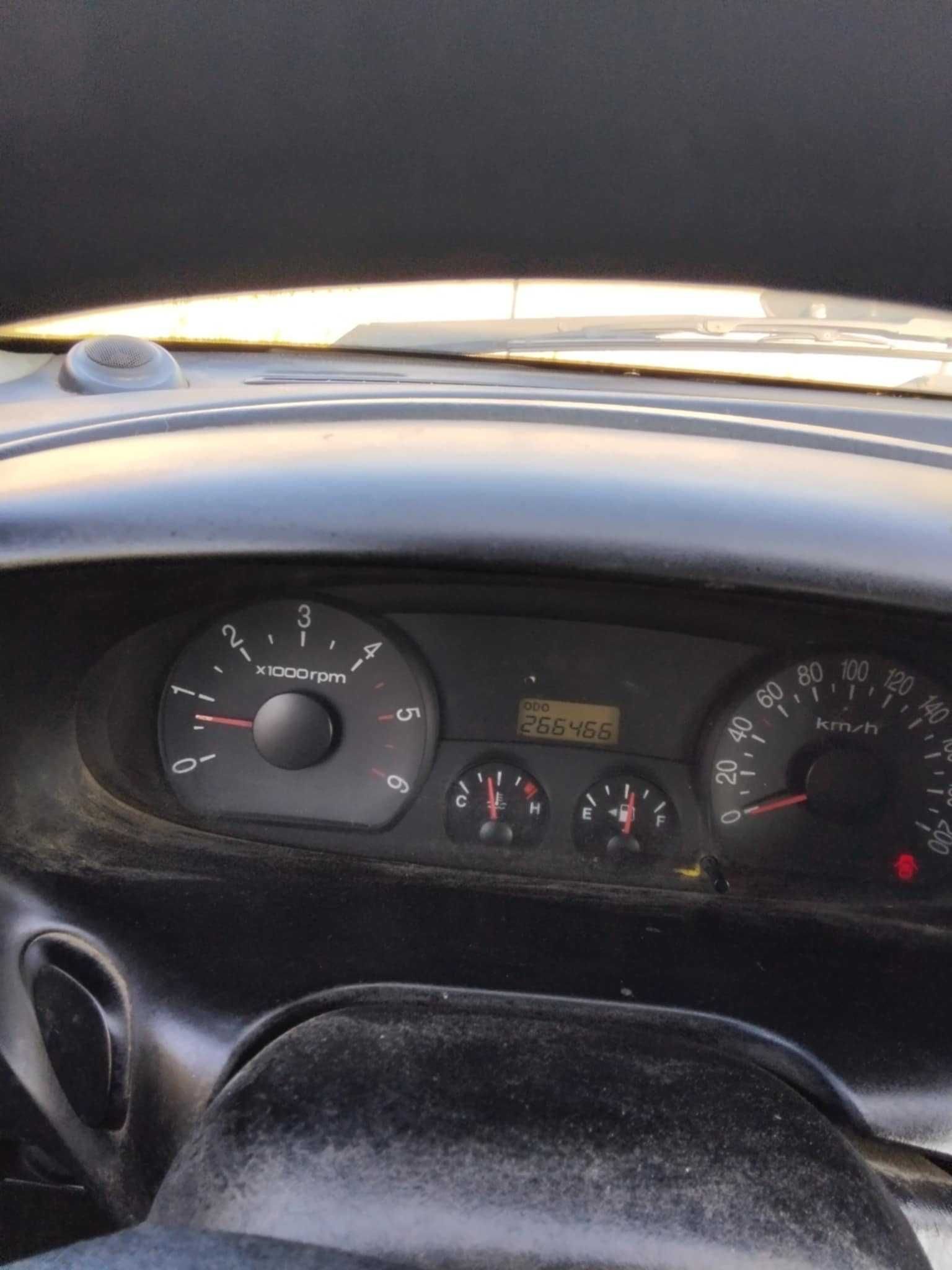 Fajny busik Hyundai H1