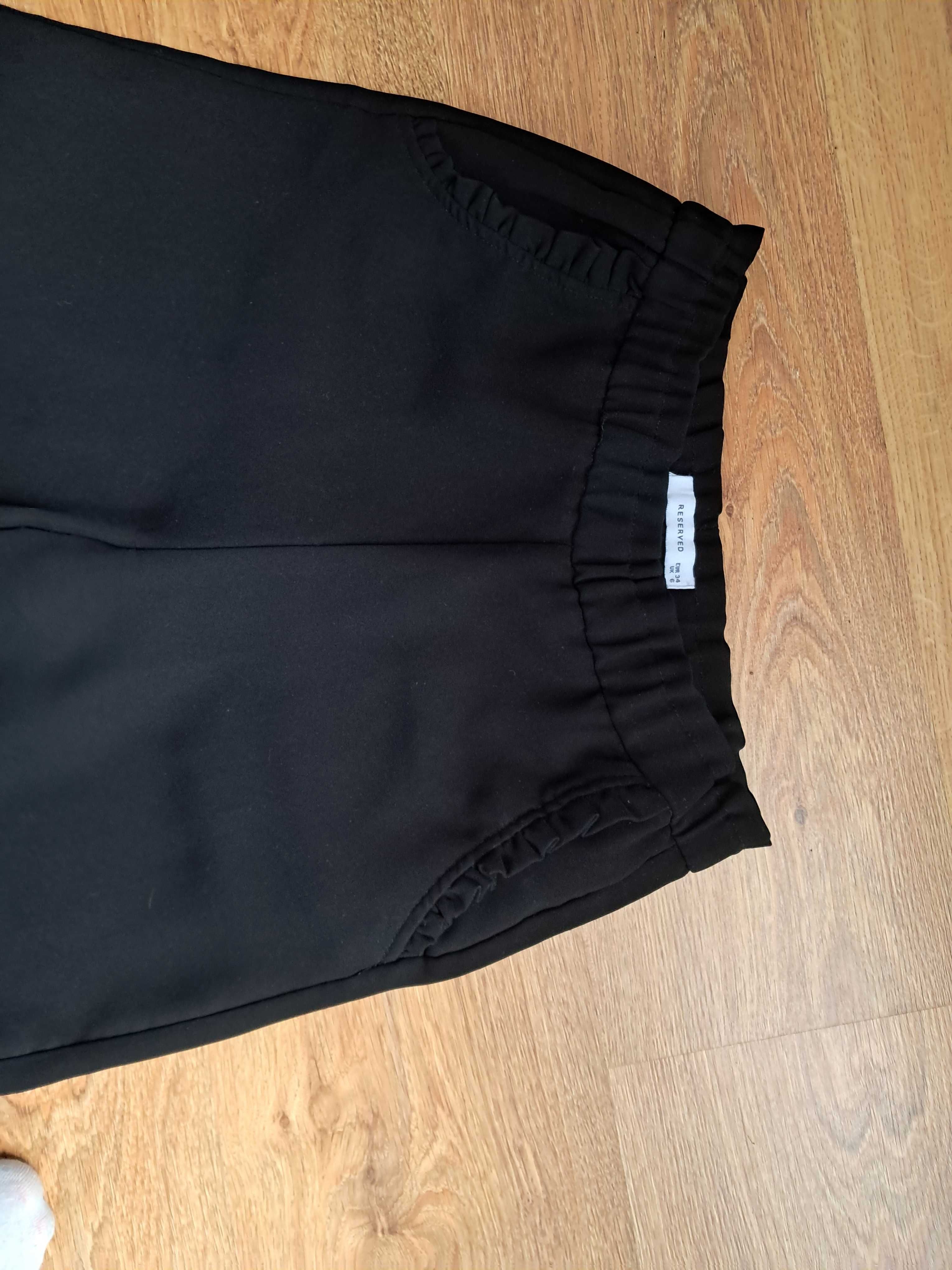 Spodnie reserved xs