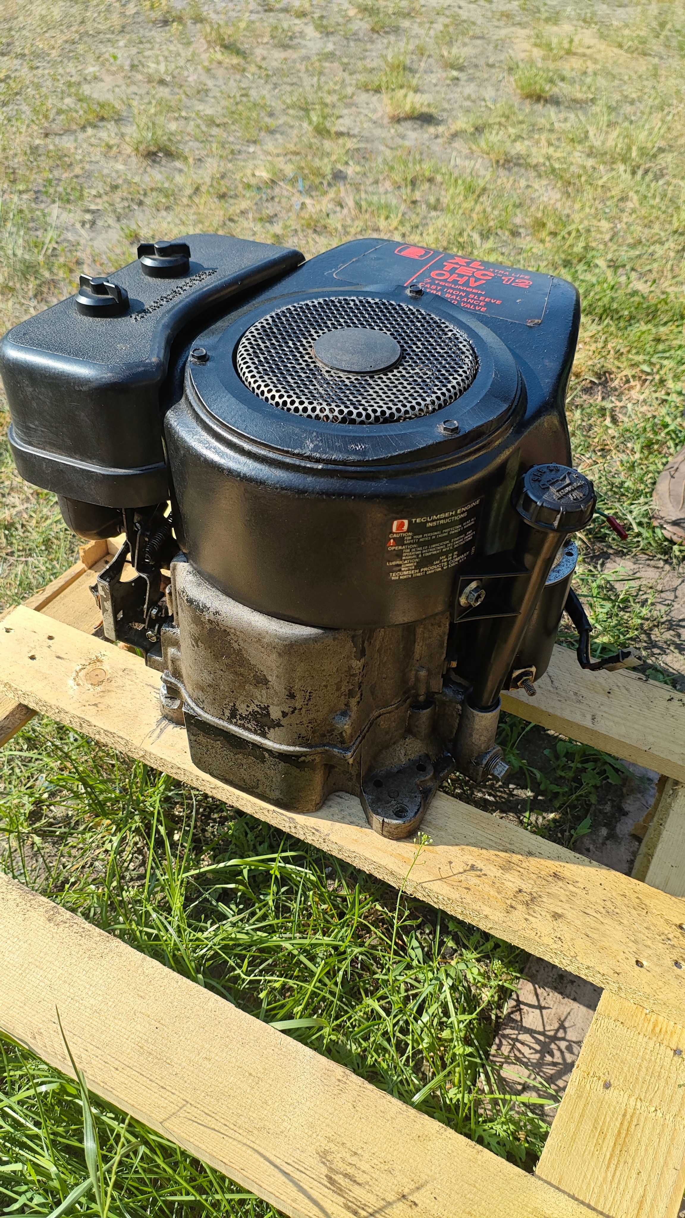 Sprzedam silnik do kosiarki/traktorka Tecumseh 12HP