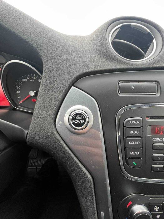 Продам Ford Mondeo 2012 1.6 бензин,механіка офіційний 155 тис пробіг