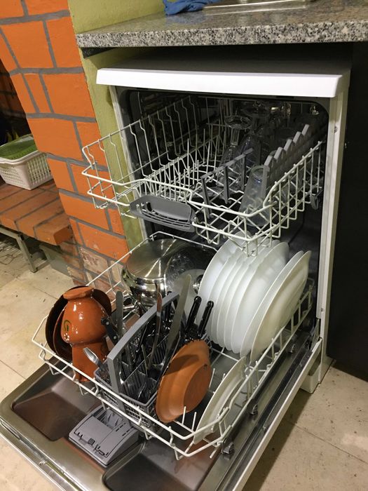 Máquina de lavar louça Bosch SilencePlus, serie 2