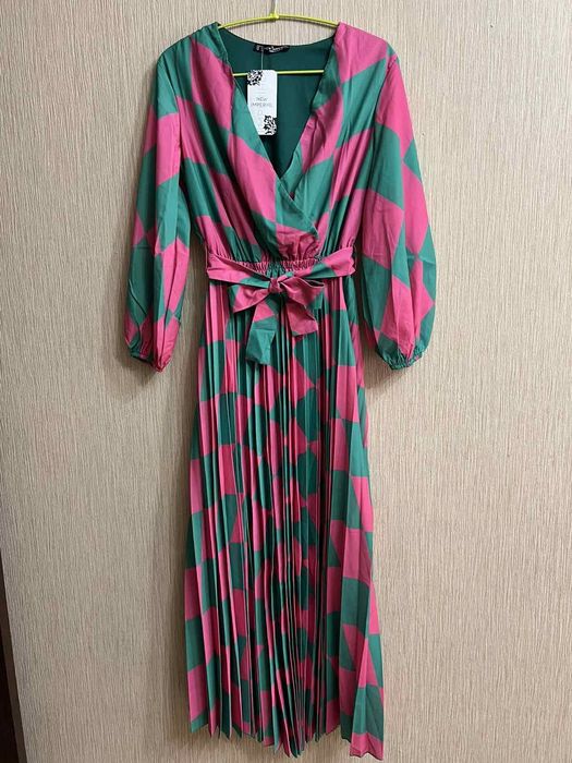 Шикарное платье плиссе макси