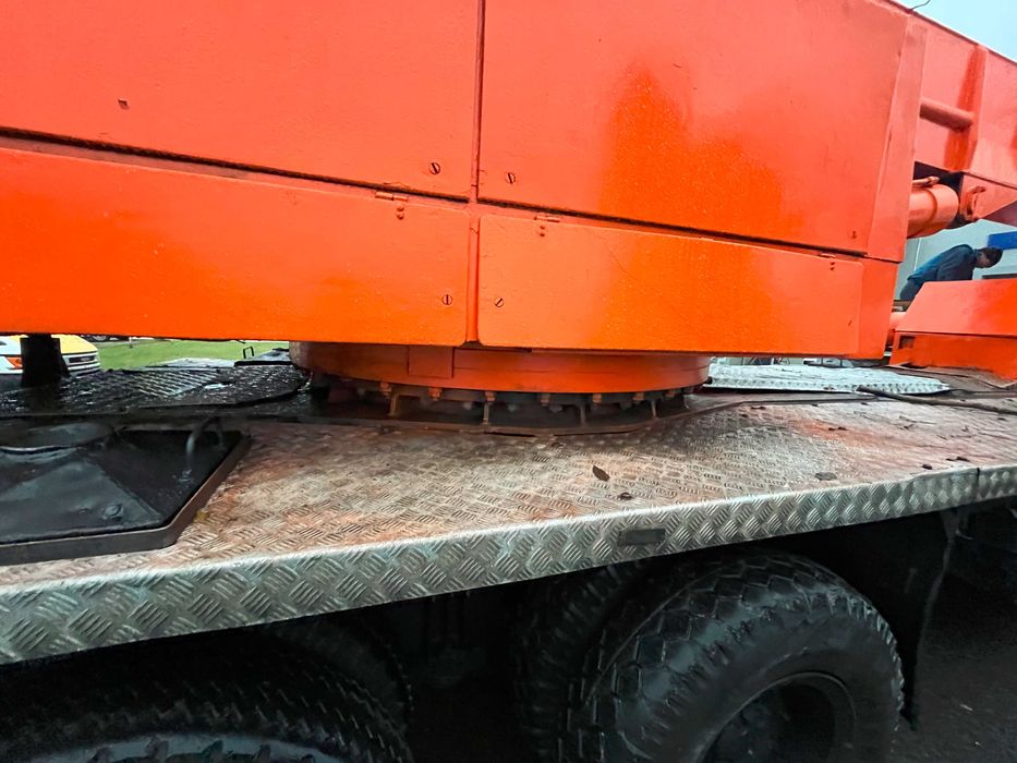 Dżwig żuraw samojezdny,Stalowa wola 40 ton