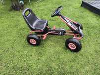 Gokart dziecięcy na pedały