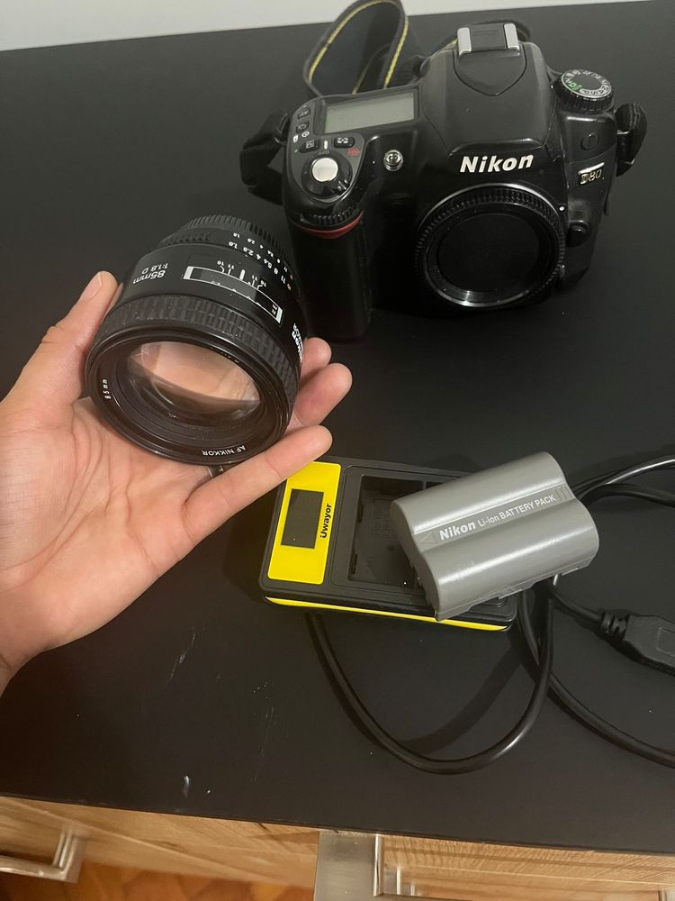 Camera NIKON D80
