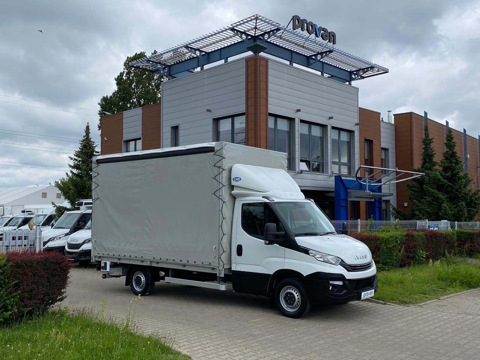 Iveco DAILY 35S16 HI-MATIC FIRANKA OBUSTRONNA 8 PALET WINDA BAR  otwierany dach / wysokość 2.4-2.7 m