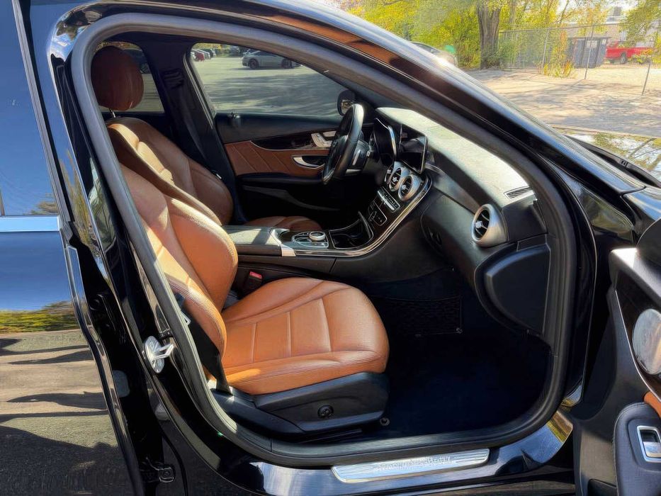 Mercedes-Benz C-Class      2020