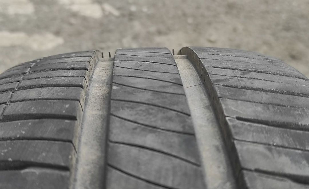 Літня резина Michelin 185/60, R15.