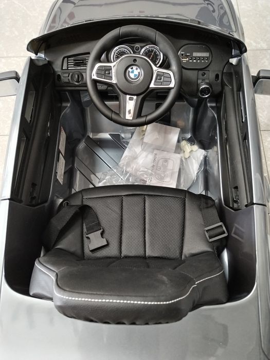 Carro eléctrico criança 12v 2 motores BMW 6gt