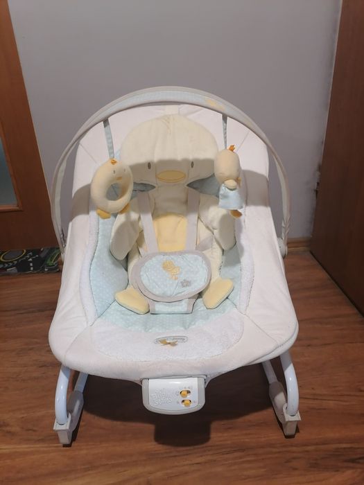 Bujaczek, leżaczek firmy Brighton Starts