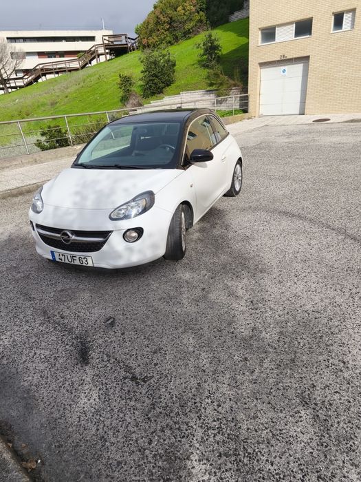 Vende- se Opel Adam