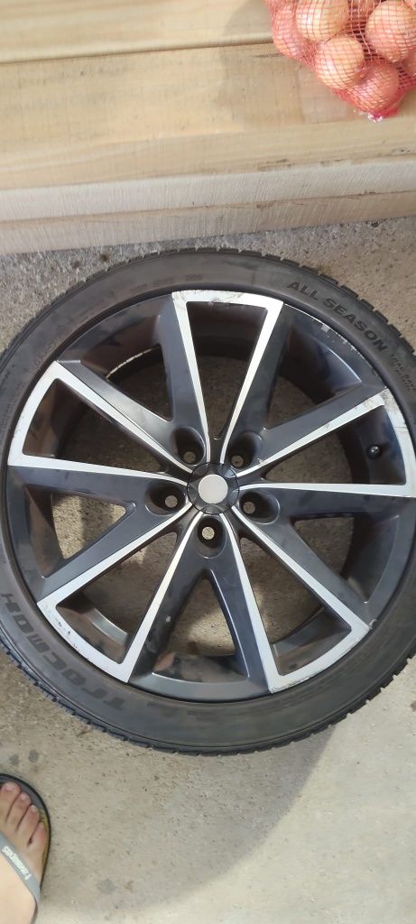 Jantes 17 com pneus hankook meio piso