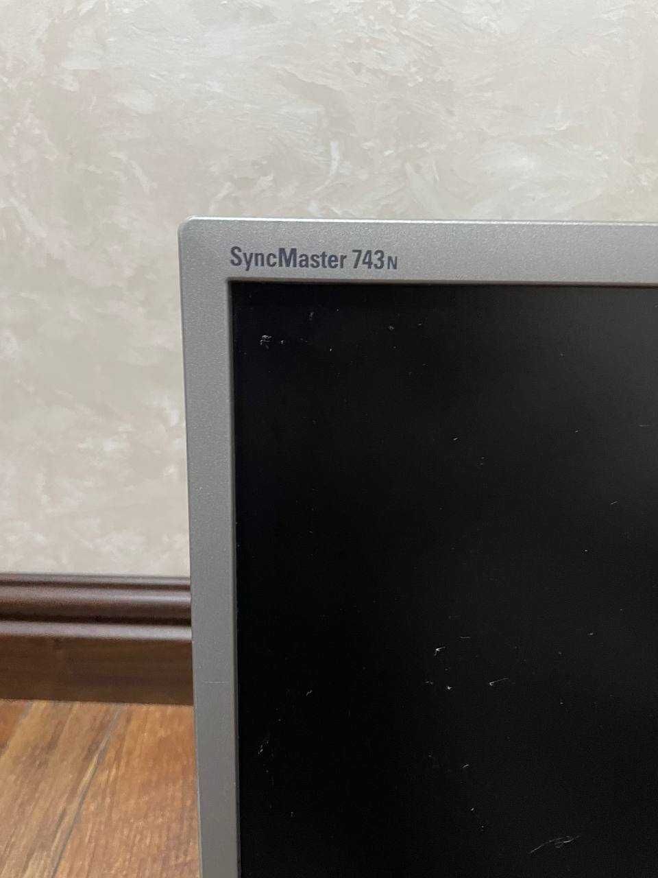 Монитор Samsung SyncMaster 743N, 1280x1024