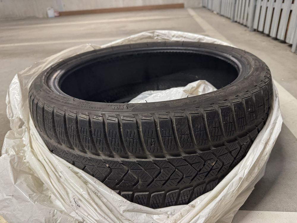 3 x opony zimowe Pirelli SottoZero 3 235/35/19