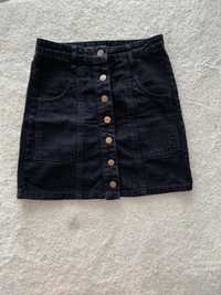 Spódnica jeansowa czarna XS 34 z guzikami z kieszonkami stradivarius