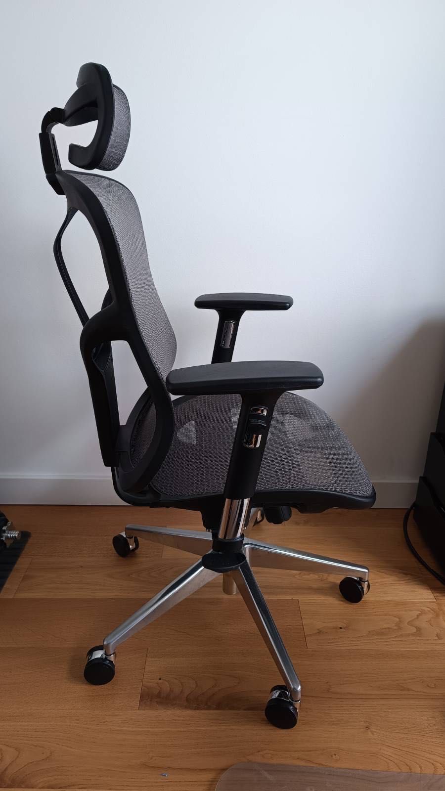 Fotel ergonomiczny Diablo V-Basic : czarno-szary