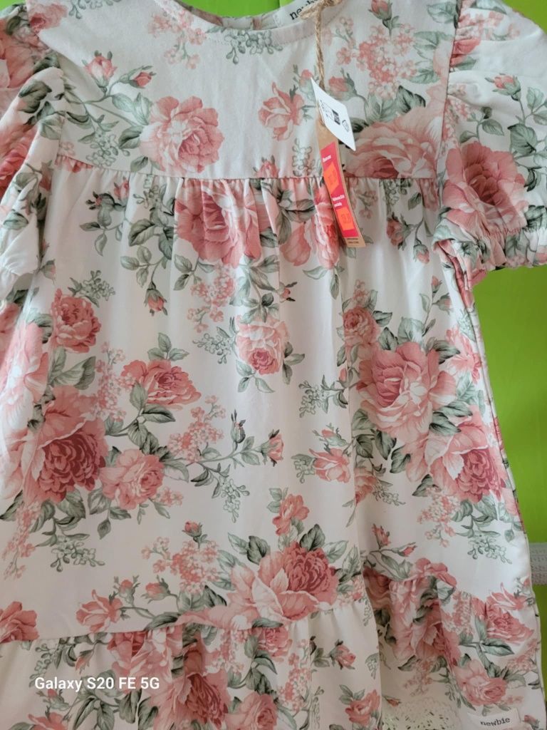 Sukienka Newbie 98 nowa