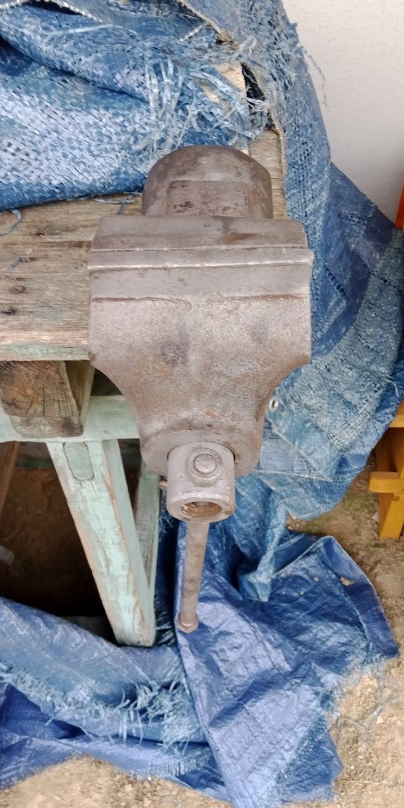 Stare Imadło stołowe z czasów PRL-u 100mm