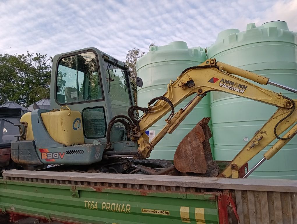 Koparka gąsienicowa yanmar b30v minikoparka yanmar