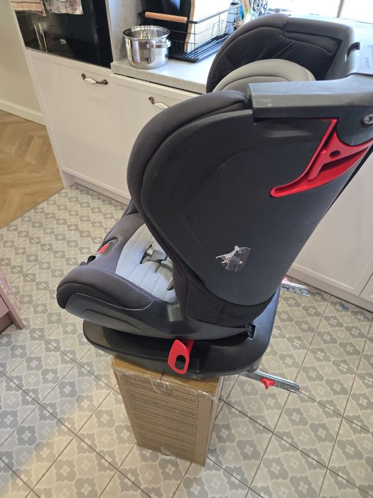 Avionaut Glider 9-18kg ISOFIX